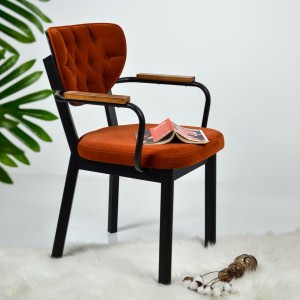 Hella Maxi Chair