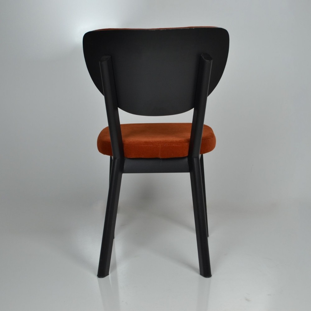 Hella Chair
